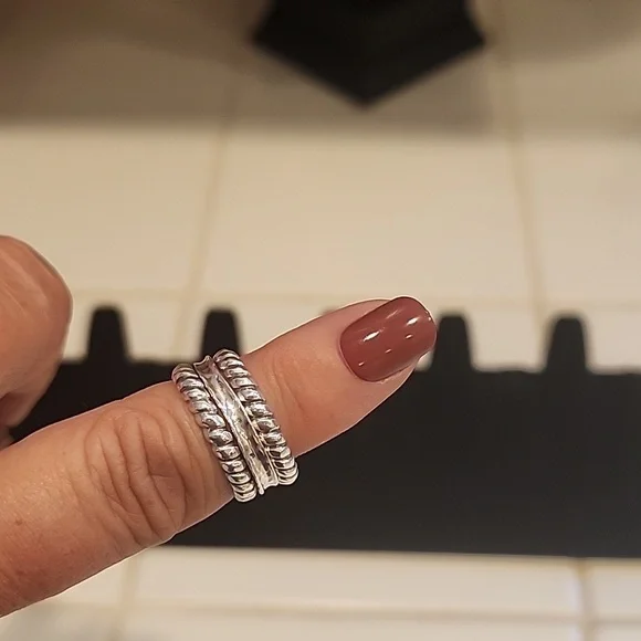 Silpada ring set of 3 - Picture 2 of 4